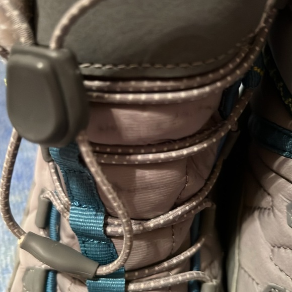 Girls grey Merrell boots size 3 - Picture 7 of 7